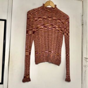 Cinq a Sept • Long Sleeve Sheer Stretch Top Size Medium